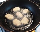 A picture of step 4 of Quick Mille-Feuille Style Bite-Sized Pork Cutlets.