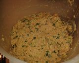 A picture of step 2 of Tuna Patties.