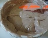 Foto langkah ke 4 dari resep Chocolate Sponge Cake Kukus (base cake ultah).