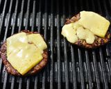 A picture of step 4 of Ultimate Bacon Cheeseburger.
