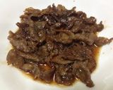 A picture of step 2 of Sweet & Sour Beef Bibim Noodles with Somen.