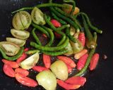 Foto langkah ke 2 dari resep Terong Pipit Sambel Ijo.