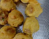 A picture of step 5 of Aloo Bonda (Potato Fritter Recipe).