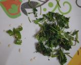 A picture of step 2 of Laccha Onion Salad.