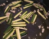 A picture of step 1 of Gnocchetti sardi con zucchine, pecorino sardo e zafferano.