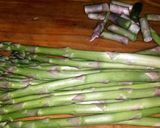 A picture of step 1 of Sig's Garlic and Asparagus Soup with Chilli Prawn garnish.