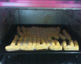 A picture of step 5 of Kastengel (Christmas Cheese-Cookies).