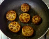 A picture of step 9 of Lotus Root and Minced Meat Teriyaki with Aromatic Shiso.