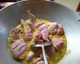 Foto langkah ke 2 dari resep Ayam Goreng Kunyit.
