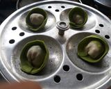 A picture of step 16 of Spinach and Cottage Cheese Momos with Honey Chilli dip.