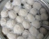 Foto langkah ke 8 dari resep Bakso Ayam Homemade Pakai Blender.