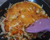 Foto langkah ke 3 dari resep Telur Orak Arik Kol Wortel.