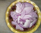 A picture of step 3 of Chana daal karailay.