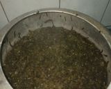 A picture of step 13 of Daal Palak.