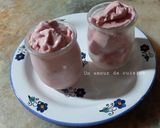Une image de l'étape 5 de Glace au yaourt et aux fraises surgelées 🍧.
