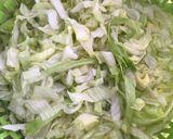 Foto del paso 1 de la receta: Ensalada de calabacita y tahini