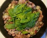 A picture of step 2 of Cast iron frattata.