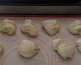 A picture of step 7 of Herb Naan Bread.