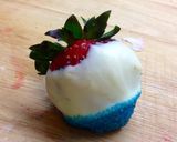 A picture of step 6 of 4th of July Strawberries.