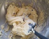 A picture of step 8 of Raisin Muffins.