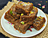 गुड़ नारियल बर्फी(GUD NARIYAN KI BARFI RECIPE IN HINDI) रेसिपी चरण 5 फोटो
