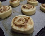 A picture of step 5 of Walnut Filled Cinnamon Rolls..