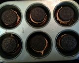 A picture of step 5 of Tinklee's Oreo Stuffed Brownies.