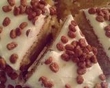 A picture of step 3 of Vanilla chocolate coco pops cake.