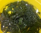 Hình bước làm 1 của món Canh rong biển nấu nấm hương (món chay)