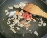 A picture of step 4 of Bhindi Fry.