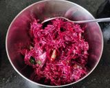 A picture of step 4 of Beetroot salad (kosimbira).