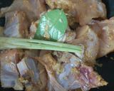 Foto langkah ke 2 dari resep Ayam ungkep rempah bumbu racik.