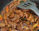 Foto langkah ke 5 dari resep Daging Oseng Mercon.