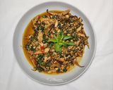 Foto langkah ke 3 dari resep Tumis Pindang Suwir Kemangi.