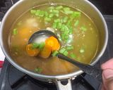 Foto langkah ke 4 dari resep 24. Sup Ayam Bening, Tanpa Bumbu Ulek.