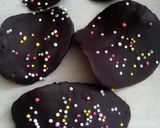 A picture of step 4 of Vickys Chocolate-Coated Crisps / Potato Chips, GF DF EF SF NF.