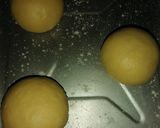 A picture of step 9 of Chocolate and Vanilla Conchas.