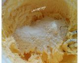 A picture of step 3 of Lemon Butter Cake.