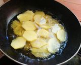 Foto del paso 2 de la receta: Patatas con tomate