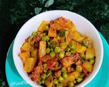A picture of step 5 of Muli, Matar Subzi (Radish, Green Peas Dry Curry).