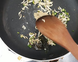 Foto langkah ke 2 dari resep Toge Ikan Asin.