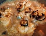 Foto del paso 2 de la receta: POLLO🐤con🍄Champignones Clásico...!