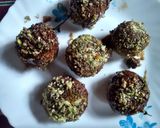A picture of step 6 of Choco nutty balls.