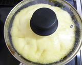 A picture of step 9 of Persimmon Cake In a Frying Pan.
