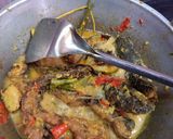Foto langkah ke 9 dari resep Lele Bumbu Kuning Santan.