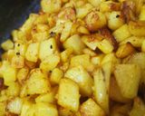 A picture of step 5 of Chatpata cubes potatoes.