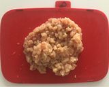 A picture of step 3 of Pad Krapow Gai.