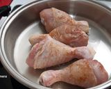 Foto del paso 1 de la receta: Muslos de pollo guisados a la sidra