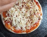 માર્ગરીટા પીઝા (Margherita Pizza Recipe In Gujarati) રેસીપી સ્ટેપ2ફોટો