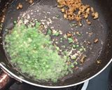 A picture of step 4 of Vegetarian Broken Rice with Grilled Vegan Ribs.